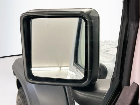 Used 2023 Jeep Wrangler Unlimited w/ Sun & Screen Package AWD/4WD image 16