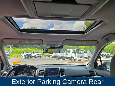 Used 2016 Honda Pilot Touring image 16