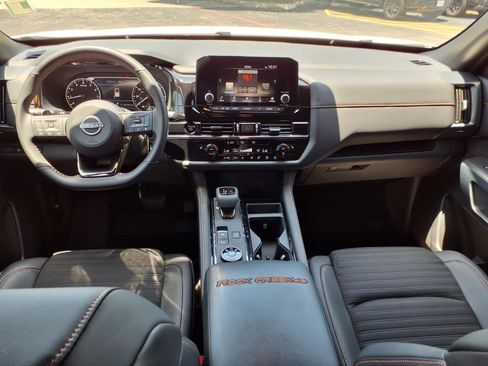 Used 2025 Nissan Pathfinder Rock Creek AWD/4WD image 12