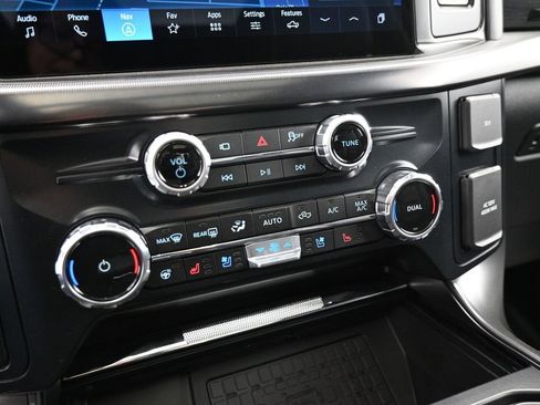 New 2025 Ford F150 Lariat w/ Equipment Group 502A High image 17