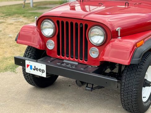 Used 1985 Jeep Scrambler image 25