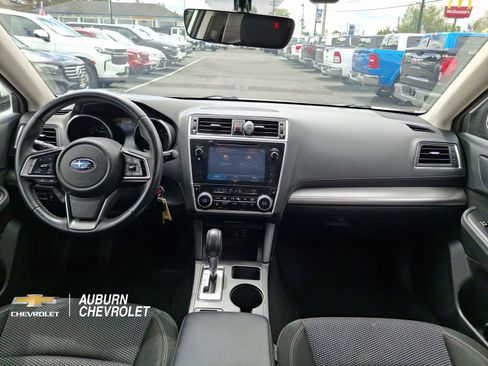 Used 2018 Subaru Outback 2.5i Premium AWD/4WD image 9
