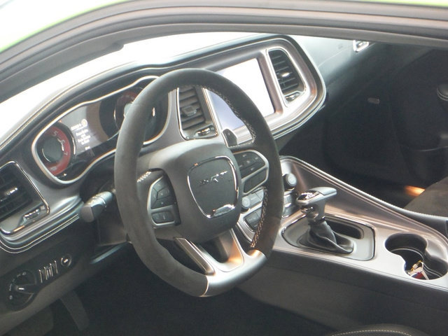 Used 2023 Dodge Challenger SRT Hellcat RWD image 3
