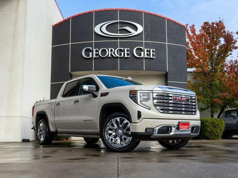 New 2026 GMC Sierra 1500 Denali w/ Denali Reserve Package image 1