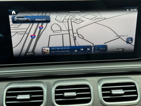 New 2025 Mercedes-Benz GLS 450 4MATIC image 17