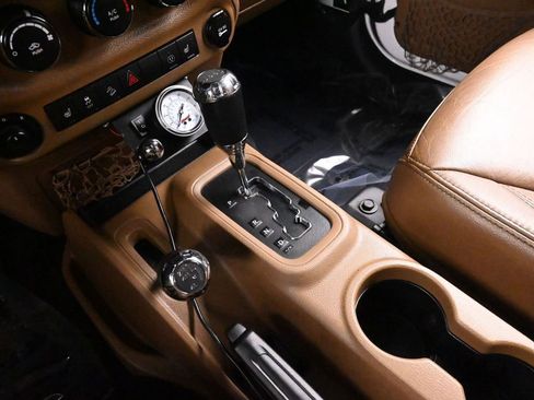 Used 2014 Jeep Wrangler Unlimited Sahara w/ Dual Top Group image 30