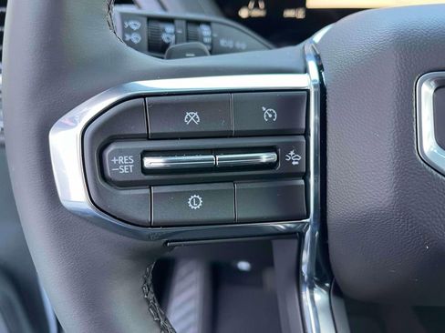 Certified 2026 GMC Yukon Denali w/ Sun & Power Step Package image 32