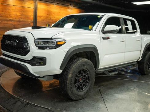 Used 2021 Toyota Tacoma TRD Pro image 2