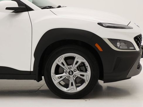 Used 2023 Hyundai Kona SEL w/ Convenience Package image 3