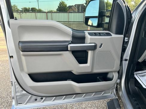 Used 2021 Ford F250 XLT w/ XLT Value Package AWD/4WD image 12