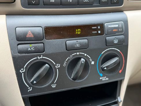 Used 2006 Toyota Corolla S FWD image 27
