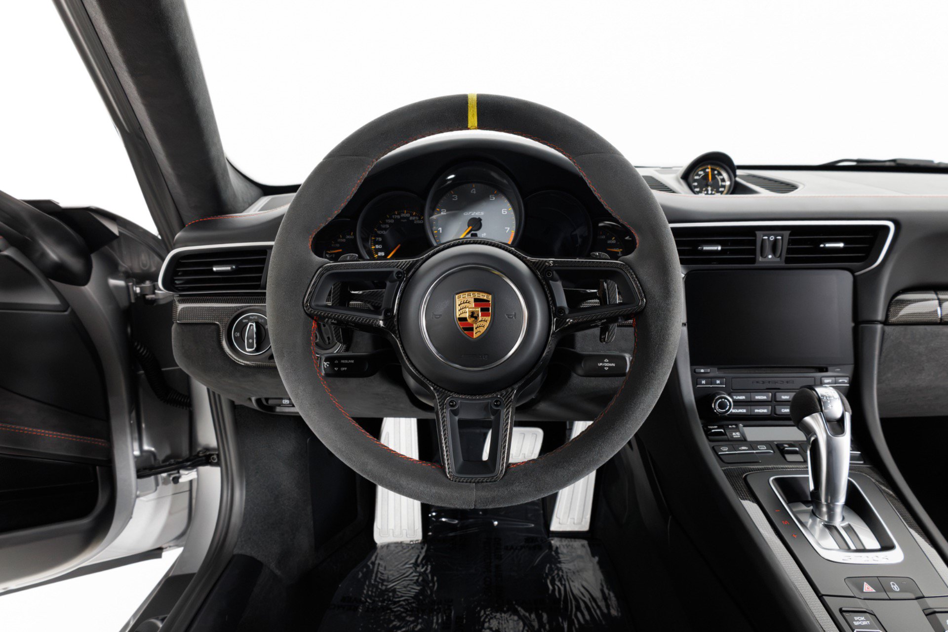 Used 2018 Porsche 911 GT2 RS RWD image 19