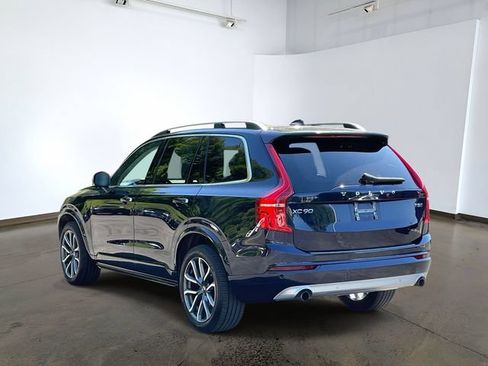 Used 2019 Volvo XC90 T5 Momentum w/ Protection Package Premier AWD/4WD image 6