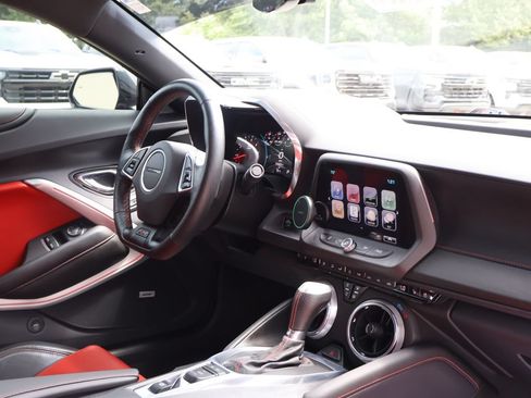 Used 2016 Chevrolet Camaro SS RWD image 30