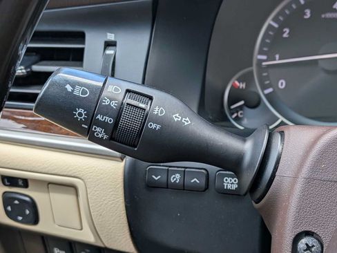 Used 2016 Lexus ES 350 w/ Premium Package w/Wood Trim FWD image 26