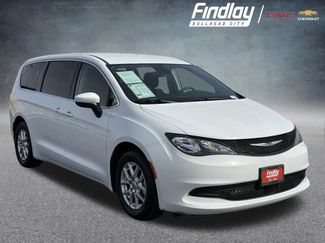 Used 2023 Chrysler Voyager LX video 1