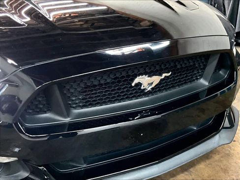 Used 2017 Ford Mustang GT w/ GT Performance Package RWD image 30