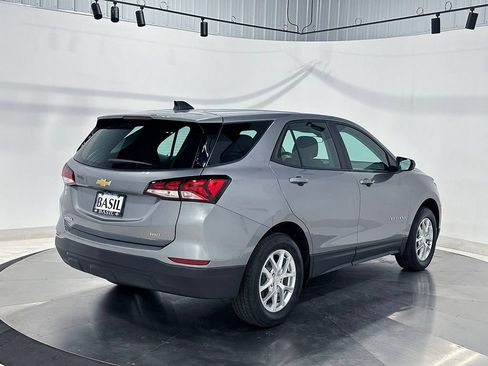 Used 2023 Chevrolet Equinox LS AWD/4WD image 11