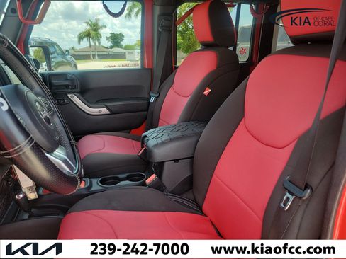 Used 2016 Jeep Wrangler Unlimited Rubicon AWD/4WD image 20