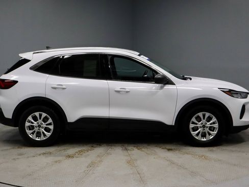 Certified 2023 Ford Escape Active image 5