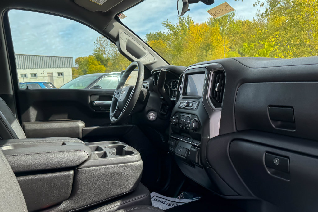 Used 2021 Chevrolet Silverado 1500 W/T w/ WT Value Package AWD/4WD image 11