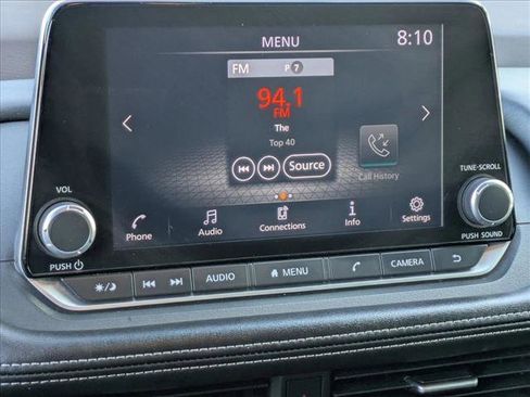 Used 2023 Nissan Rogue S FWD image 12