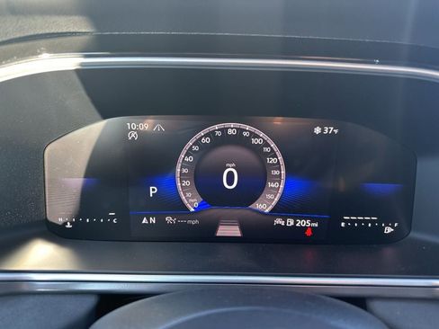 New 2026 Volkswagen Taos SE image 19