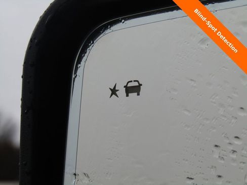 Used 2024 GMC Sierra 2500 Denali w/ Technology Package image 9