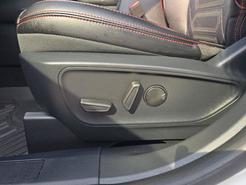 Used 2024 Ford Escape ST-Line Elite w/ Premium Technology Package AWD/4WD image 22