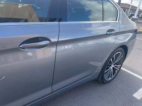 Used 2023 BMW 530e w/ Executive Package image 8