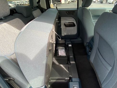 Certified 2025 Ford Maverick XLT w/ XLT Luxury Package image 27