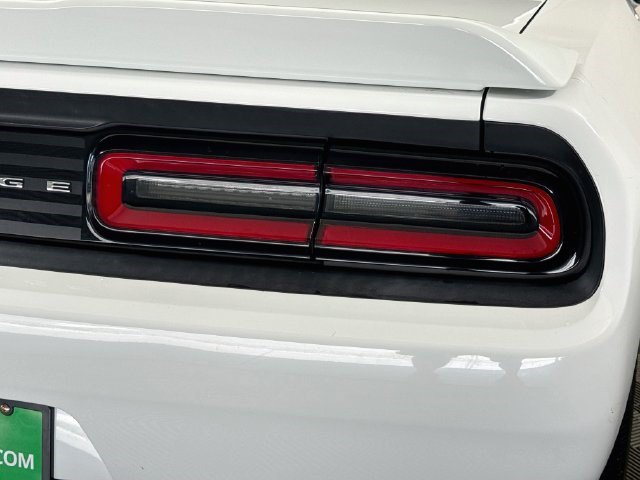 Used 2022 Dodge Challenger SXT w/ Plus Package RWD image 31