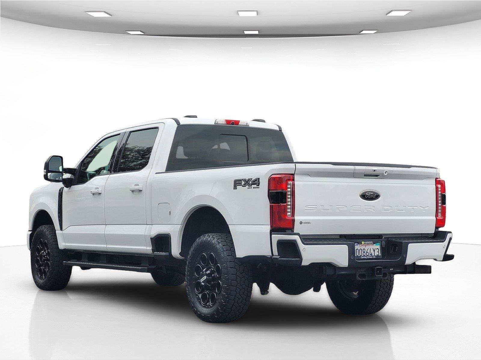 Used 2024 Ford F250 XLT w/ Black Appearance Package AWD/4WD image 8