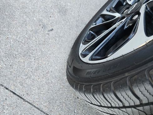 Used 2022 Chevrolet Bolt EUV Premier image 14