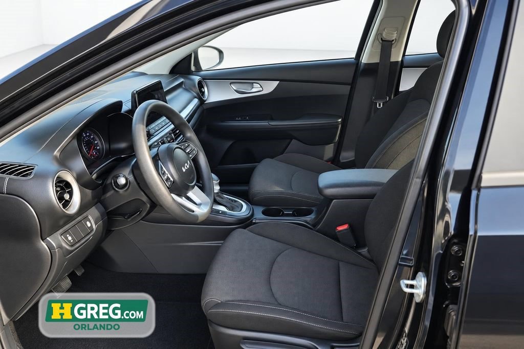 Used 2022 Kia Forte LXS FWD image 10