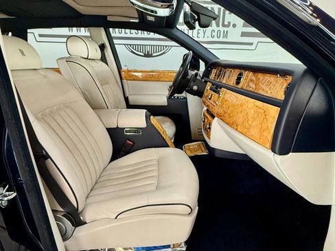 Used 2009 Rolls-Royce Phantom Sedan RWD image 20
