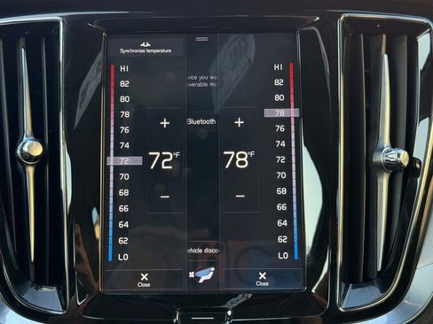 Used 2020 Volvo S60 T5 Momentum image 37