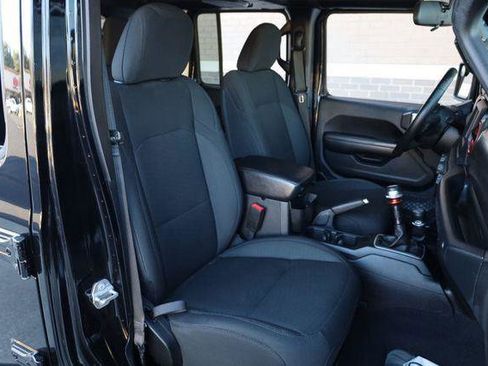 Used 2018 Jeep Wrangler Unlimited Sport S AWD/4WD image 30