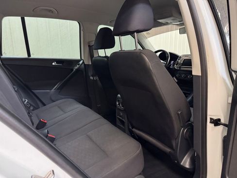 Used 2018 Volkswagen Tiguan Limited AWD/4WD image 25