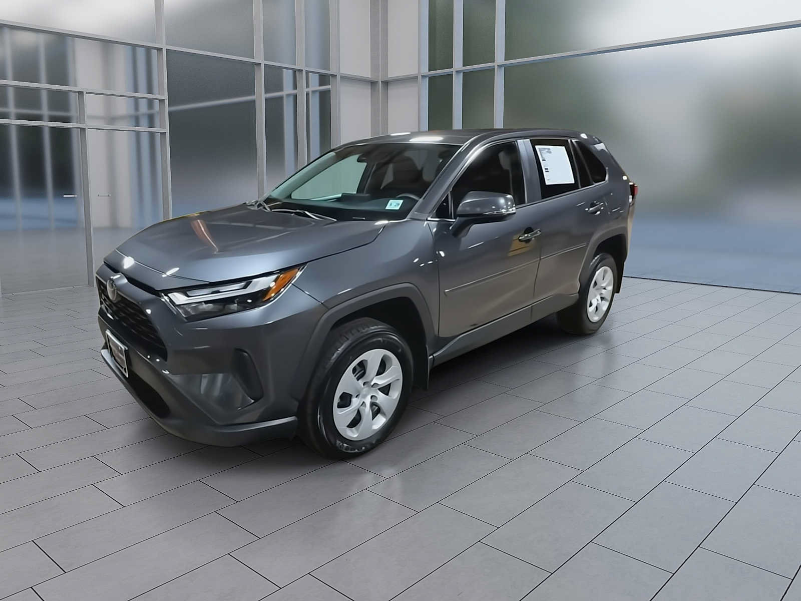 Used 2024 Toyota RAV4 LE AWD/4WD image 4