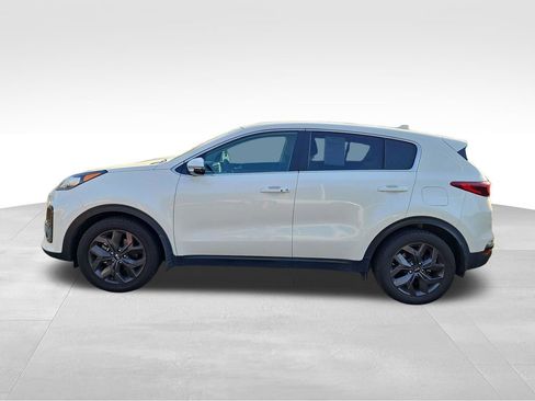 Used 2022 Kia Sportage LX w/ LX FWD Value Edition Package image 4