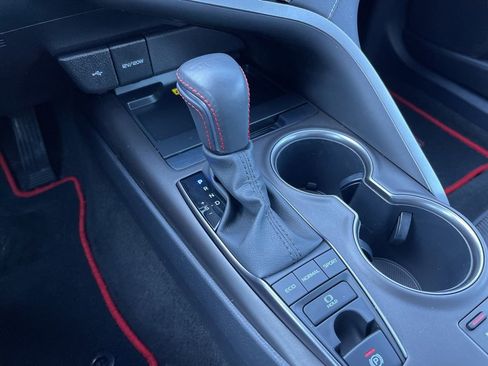 Used 2023 Toyota Camry XSE image 13