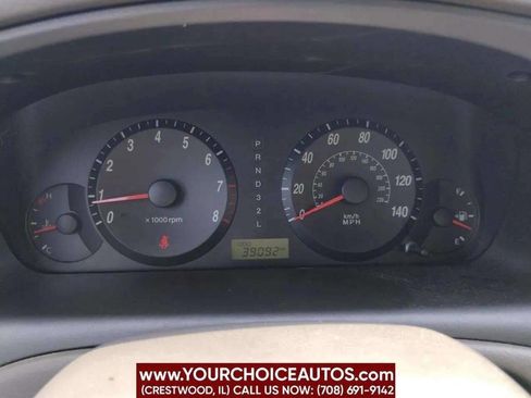 Used 2004 Hyundai Elantra GLS image 24
