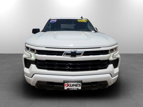 Used 2023 Chevrolet Silverado 1500 RST w/ Z71 Off-Road Package AWD/4WD image 4