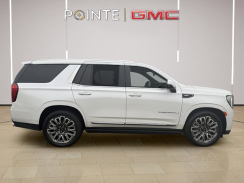 Used 2023 GMC Yukon Denali Ultimate image 10