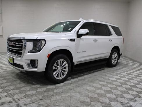 Used 2021 GMC Yukon SLT w/ SLT Premium Package AWD/4WD image 8
