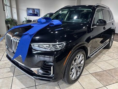 Used 2019 BMW X7 xDrive50i w/ Premium Package image 3