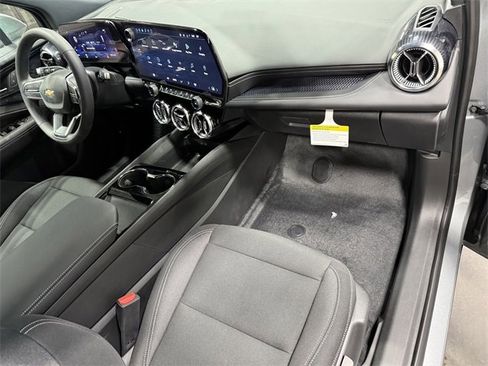 New 2026 Chevrolet Blazer EV LT image 15