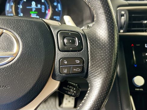 Used 2018 Lexus IS 350 F Sport image 19