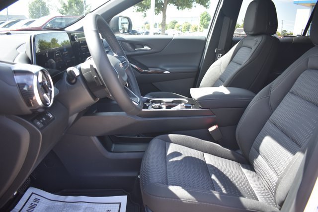New 2027 Chevrolet Equinox LT FWD image 13